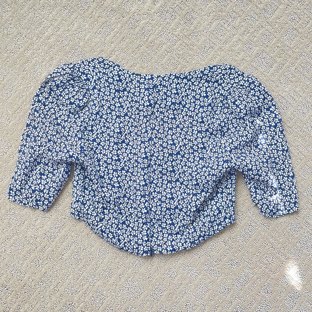 (4) Reformation Blue & White Floral Crop Top - Picture 2 of 11